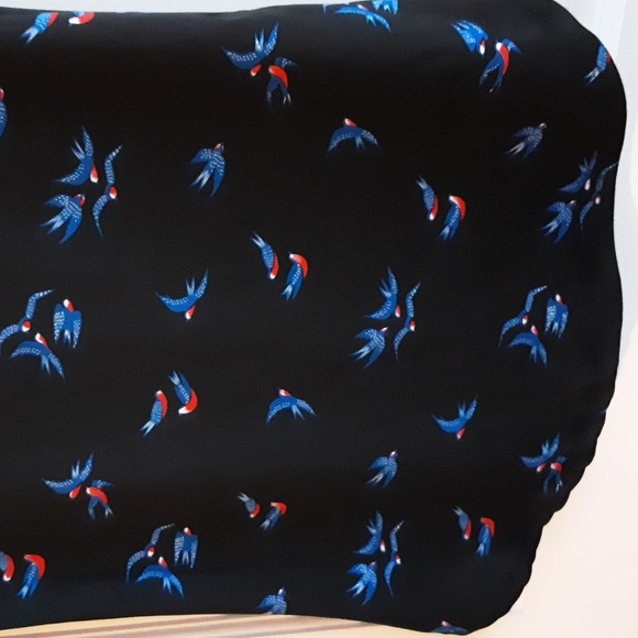 Stretch Top Small/Med Bird Pattern Black Red Blue LoveJ Short Sleeve Cute - Picture 5 of 8